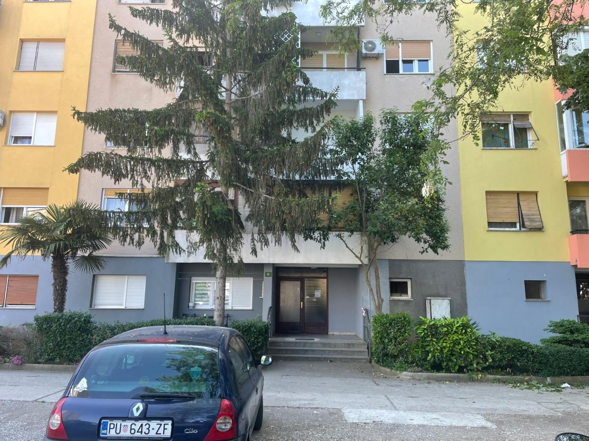 New Two Bedroom Apartment Maloni Pula Exterior foto